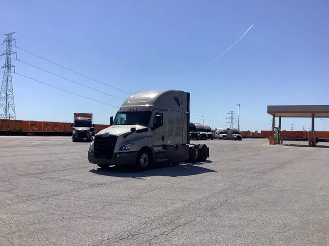 2022 Freightliner Cascadia 1268595ea9f0131ec6d3efaba14cd4ca44f