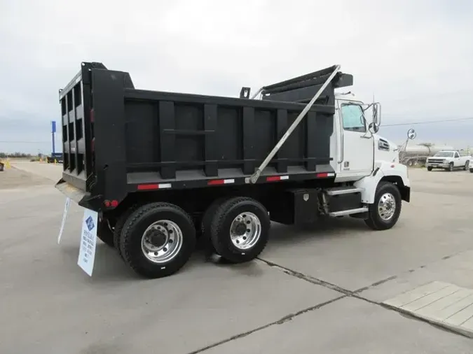 2016 WESTERN STAR 4700