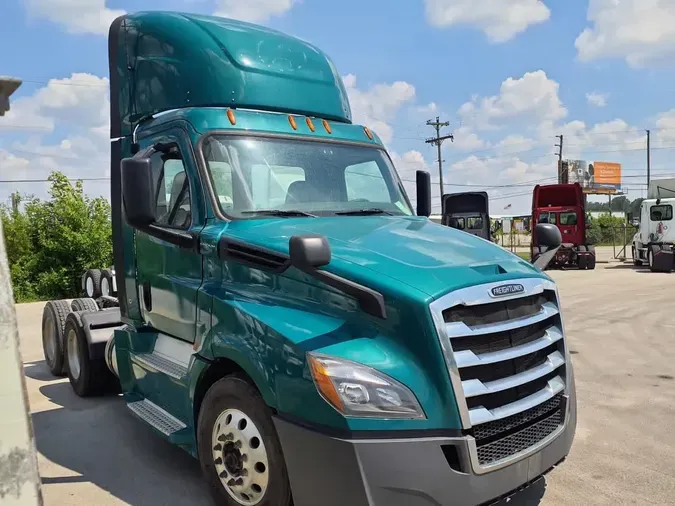 2019 FREIGHTLINER NEW CASCADIA PX12664