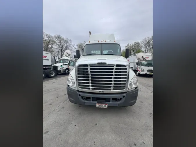 2018 FREIGHTLINER/MERCEDES CASCADIA 125