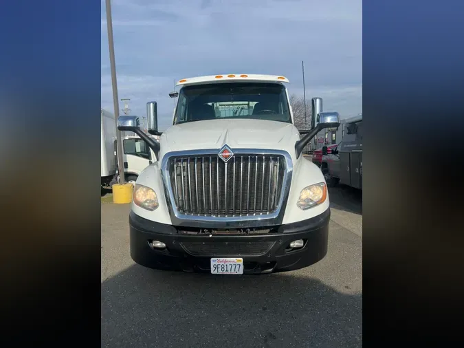 2018 NAVISTAR INTERNATIONAL LT625 DAYCAB T/A