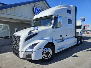 2020 VOLVO VNL64T760