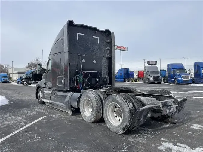 2021 KENWORTH T680