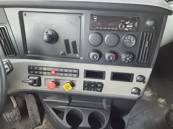 2020 FREIGHTLINER/MERCEDES NEW CASCADIA 116