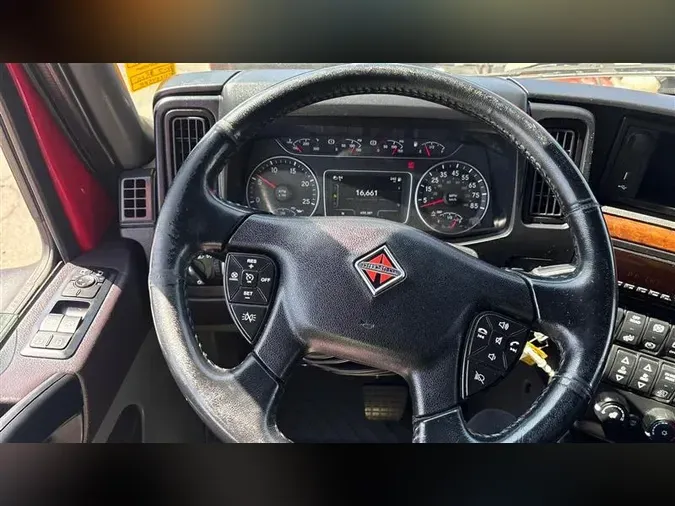 2020 INTERNATIONAL LT