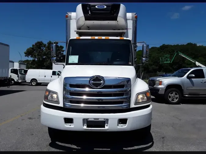 2018 HINO HINO 268
