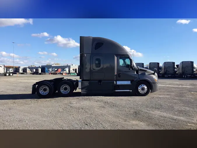 2024 Freightliner Cascadia