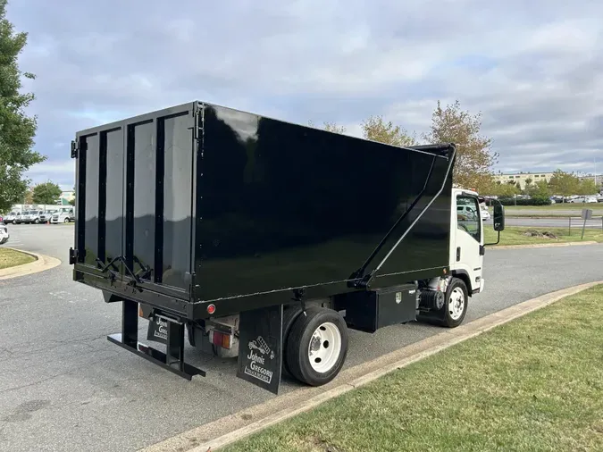 2022 Isuzu NPR-HD
