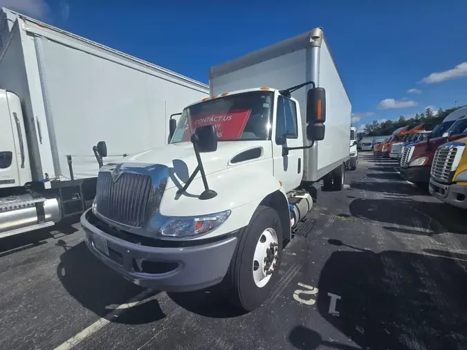 2018 NAVISTAR INTERNATIONAL 4300LP (4X2)