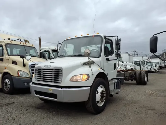 2019 FREIGHTLINER/MERCEDES M2 106