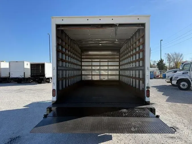 2020 Isuzu NPR-HD85b7d6242295f3efd8791eb041dfd281