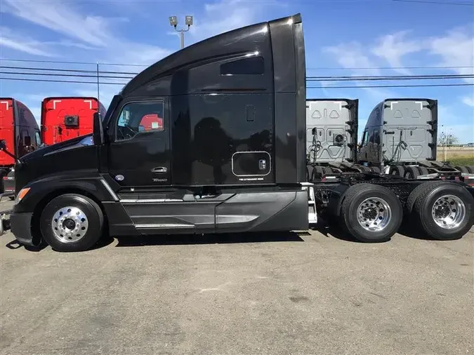 2022 KENWORTH T68085ba727eb353af1961ecf85eace002ba