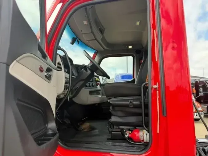 2023 Peterbilt 57985bc0c9687c420a25cbf39d690a03450