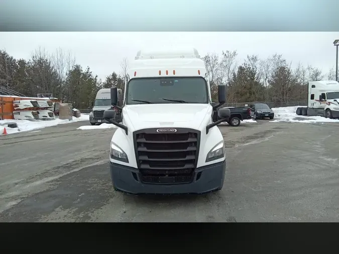 2022 Freightliner Cascadia 126