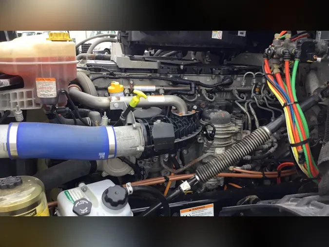 2021 Freightliner Cascadia 126