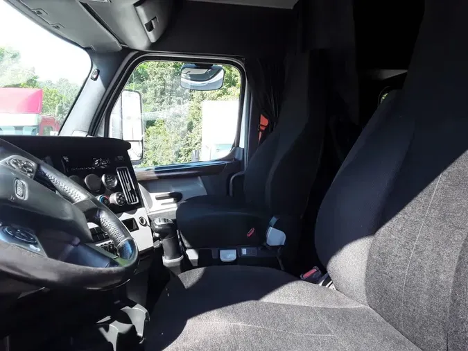 2019 FREIGHTLINER NEW CASCADIA PX12664
