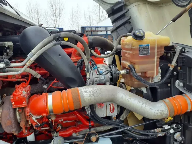 2019 NAVISTAR INTERNATIONAL LT625 DAYCAB T/A85c80c9098c655eee766b5ebbc9e6f92