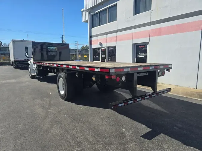 2018 FREIGHTLINER/MERCEDES M2 106