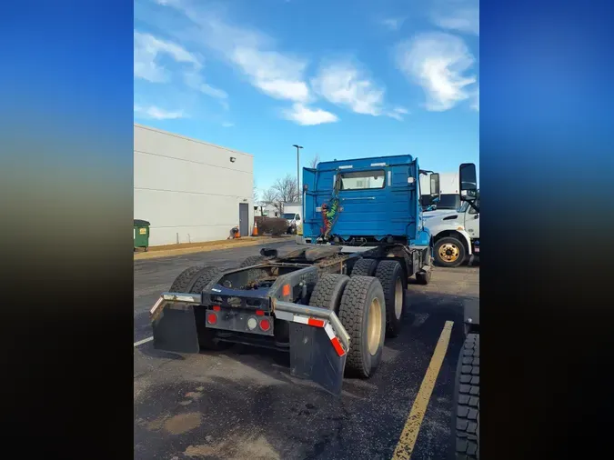 2019 VOLVO VNL64T-300