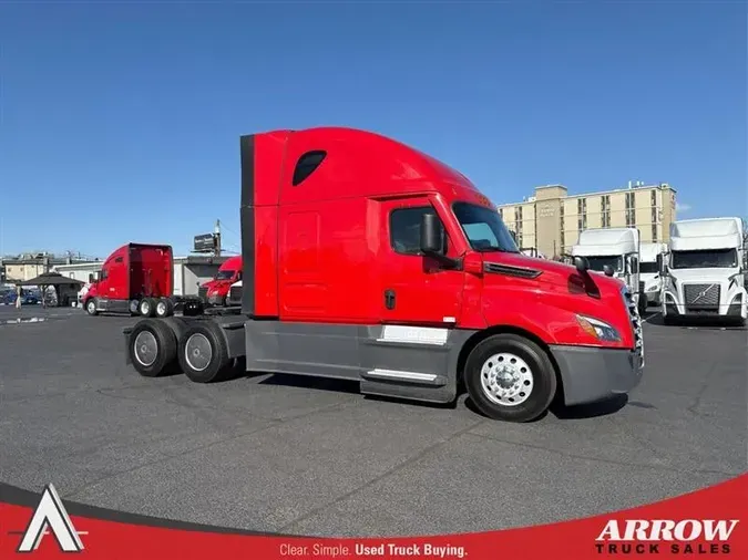 2021 FREIGHTLINER CA126