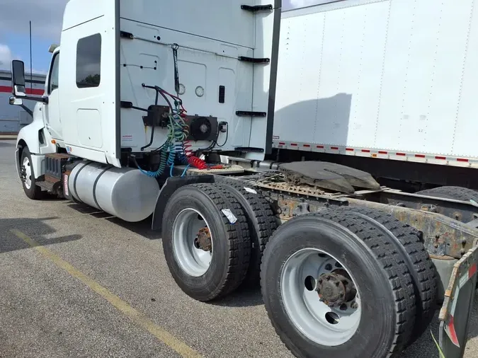 2019 NAVISTAR INTERNATIONAL LT625 SLPR CAB