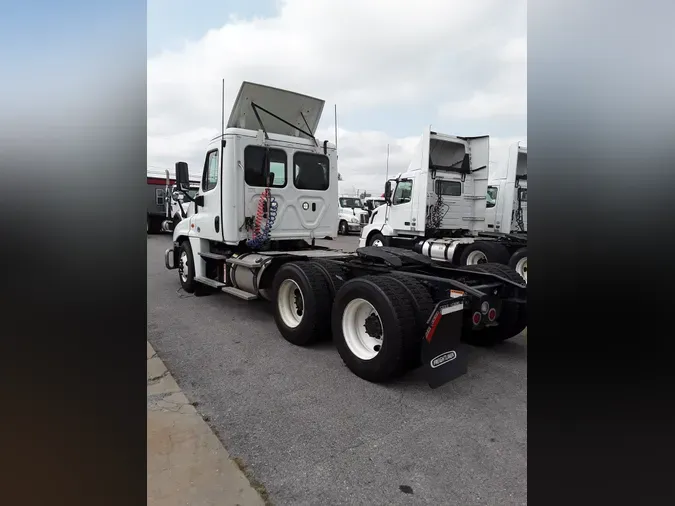 2019 FREIGHTLINER/MERCEDES CASCADIA 125