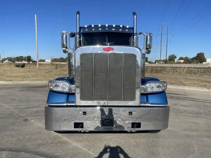 2024 Peterbilt 389