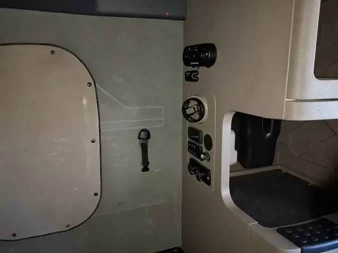 2020 FREIGHTLINER/MERCEDES CASCADIA 12585d8d23be03a4e856da8f6ccc80bfa3b