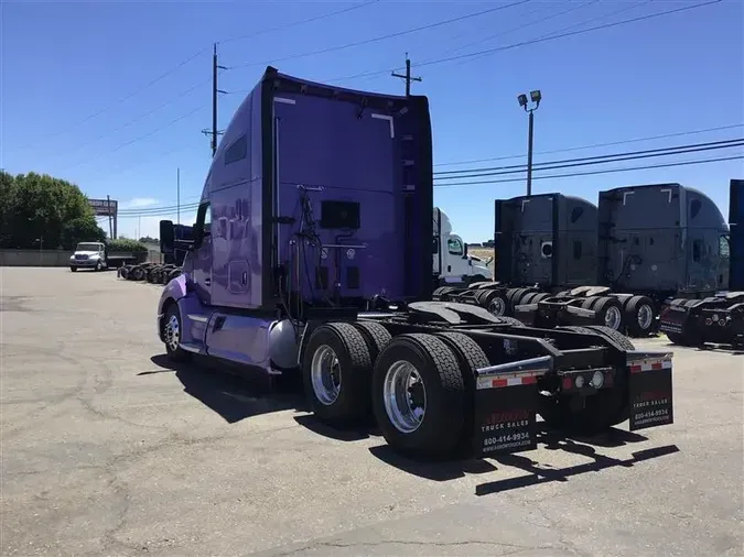 2022 KENWORTH T68085d9afe091930f727327d6faaf56c088