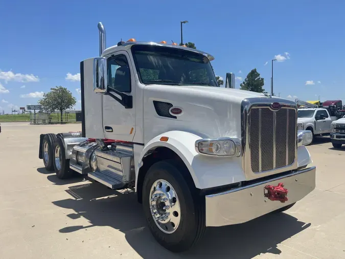 2022 Peterbilt 567