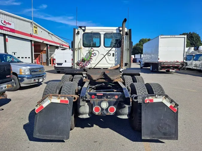 2020 FREIGHTLINER/MERCEDES CASCADIA 12585daff26b3f442413527f415b61c6043
