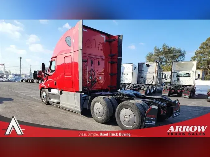 2021 FREIGHTLINER CA126