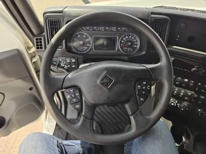 2020 International LT625