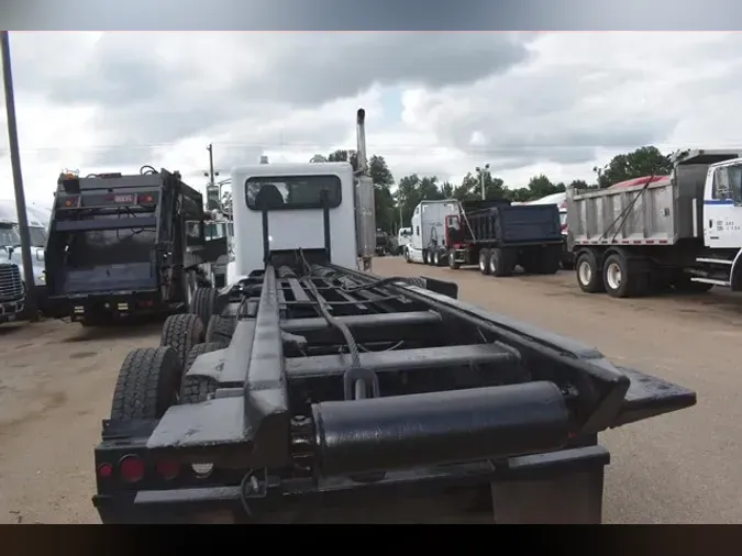 2011 PETERBILT 367