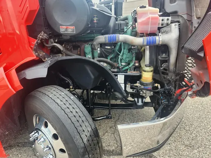 2020 VOLVO VNL62T300