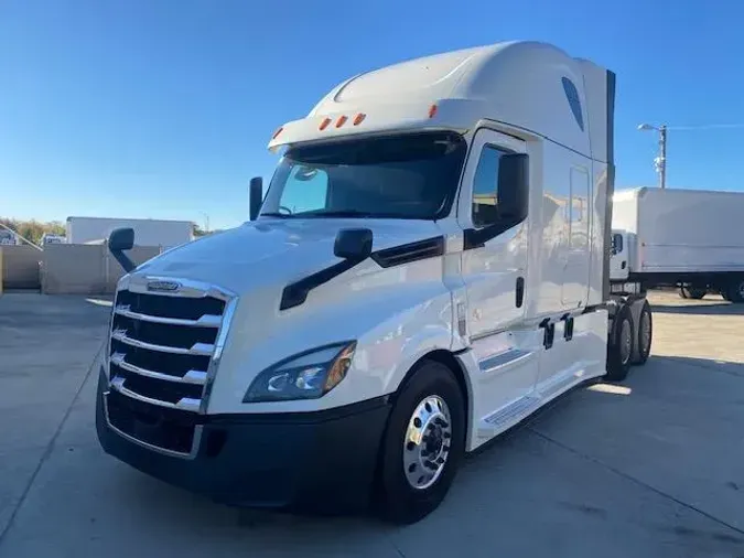 2020 Freightliner Cascadia