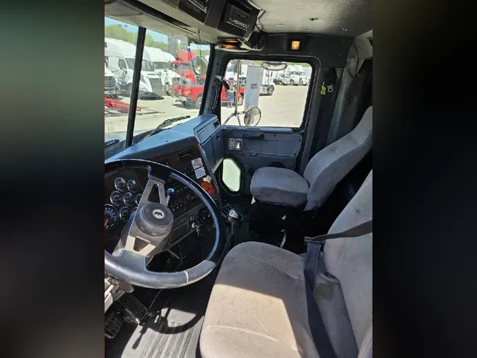 2012 WESTERN STAR 4900