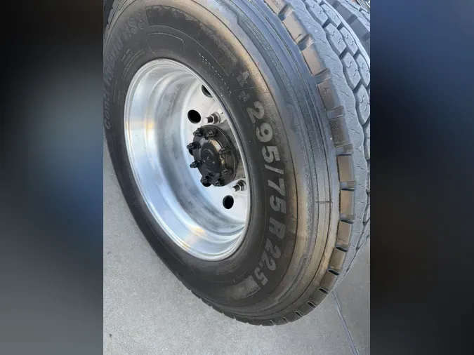 2021 Peterbilt 57985e85e5f531863805a98b0e2cda4ef54