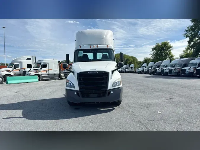 2020 Freightliner Cascadia 12685e920fe82fbd0a336d10862f3469f75