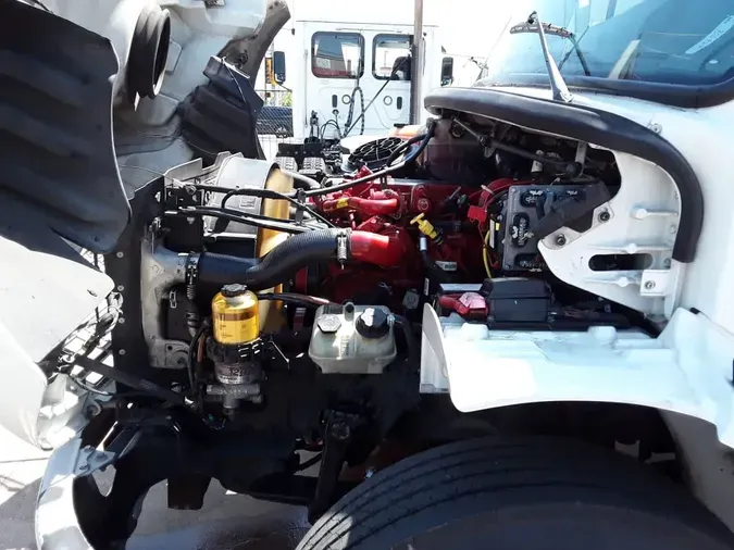 2018 FREIGHTLINER/MERCEDES M2 106