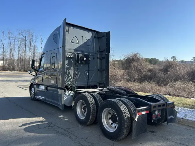 2021 Freightliner Cascadia85e9c627119ce4a0ab22771e5acafe3f