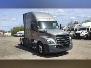 2023 Freightliner Cascadia 126