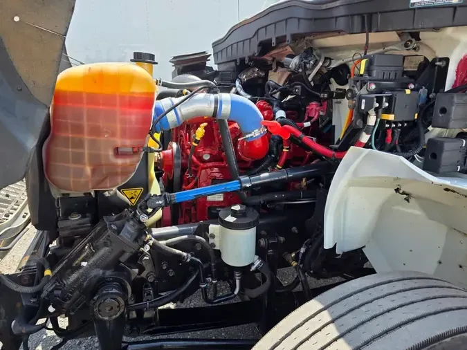 2019 NAVISTAR INTERNATIONAL 4300