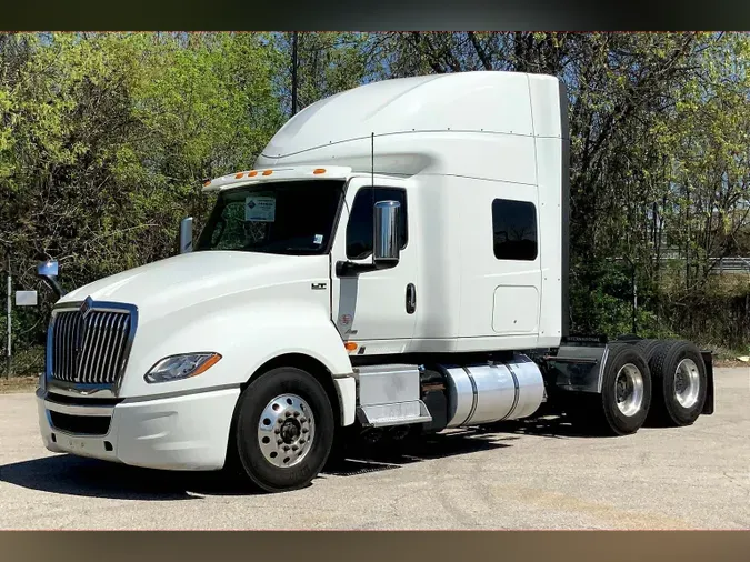 2022 INT LT625 6x4