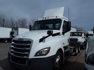 2018 FREIGHTLINER/MERCEDES NEW CASCADIA PX12664