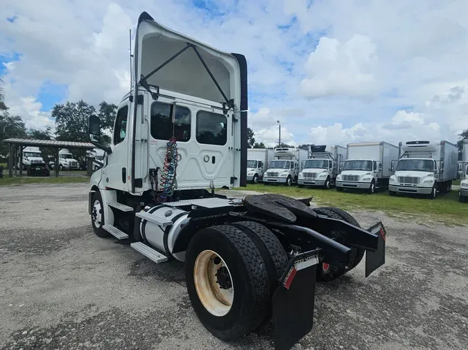 2019 FREIGHTLINER/MERCEDES NEW CASCADIA 126