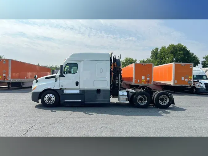 2021 Freightliner Cascadia 12685f4b2ae41808b1baa06cd46059dcce1