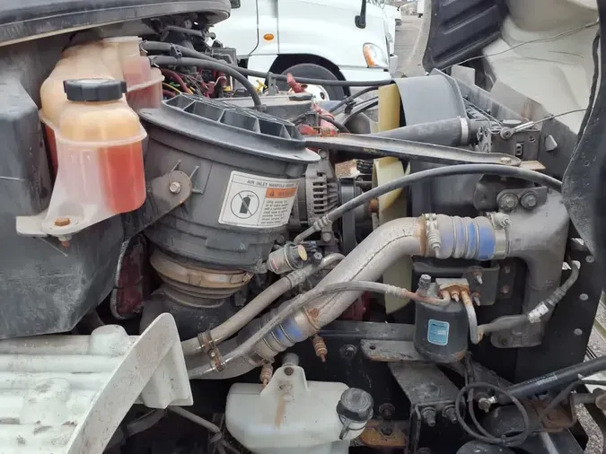 2019 FREIGHTLINER/MERCEDES M2 106