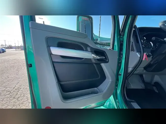 2021 KENWORTH T680