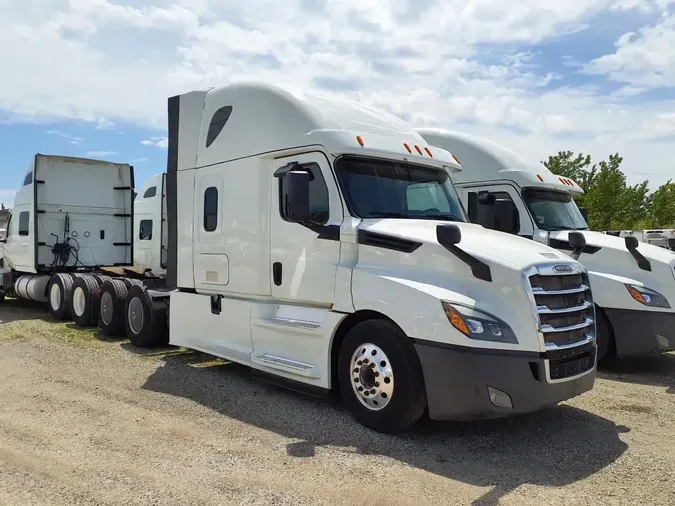 2019 FREIGHTLINER NEW CASCADIA PX12664